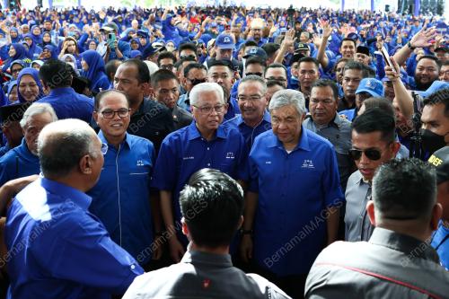 DATUK SERI ISMAIL SABRI YAAKOB