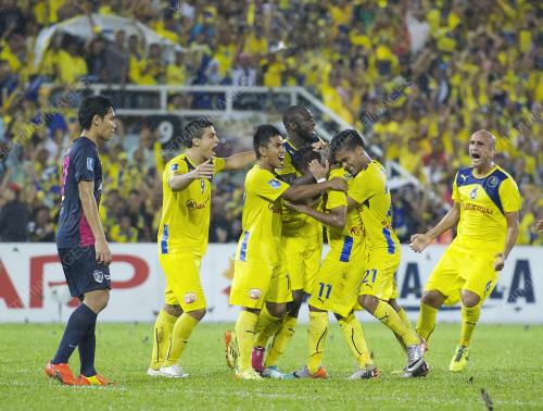 PH18_30052014_BOLA