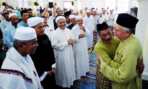 PH19_01032013_PM_MASJID