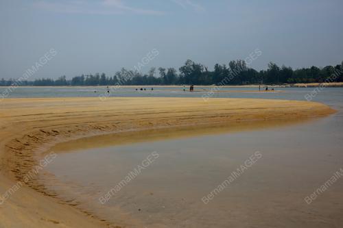 BETING PASIR PANTAI CHERATING