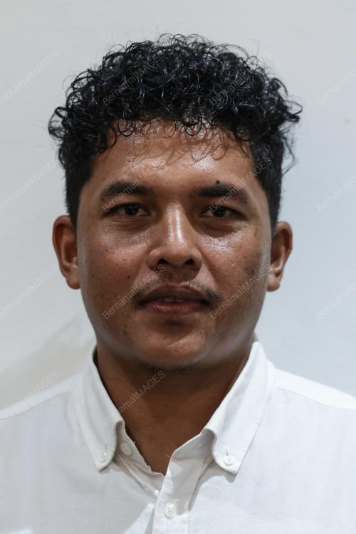 AHMAD ARIFF MD DAUD