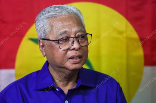 DATUK SERI ISMAIL SABRI YAAKOB