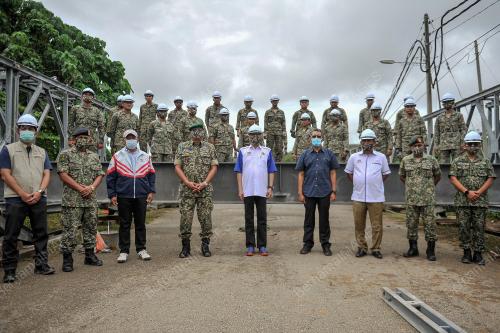 DATUK SERI ISMAIL SABRI YAAKOB