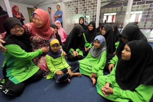 PH19_15112013_BAITUL_HUSNA