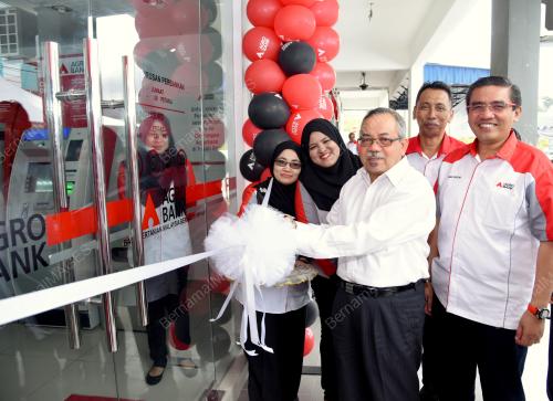 PH19_24102016_AGROBANK