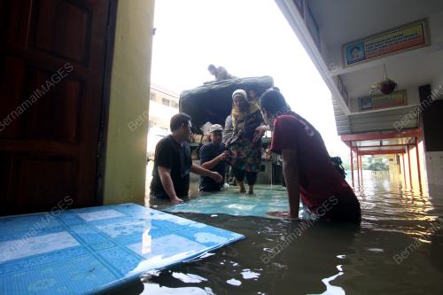PH19_26012017_BANJIR
