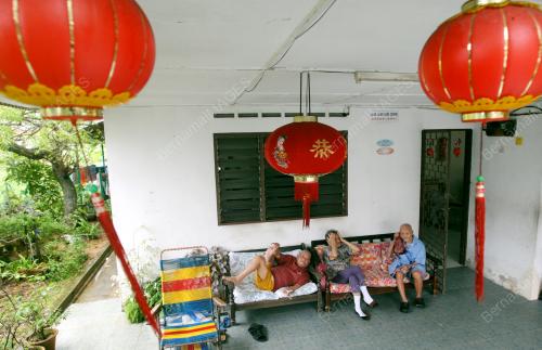 PH20_01022011_CNY_2