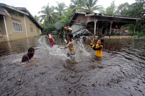 PH20_04122013_BANJIR