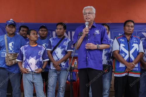 DATUK SERI ISMAIL SABRI YAAKOB