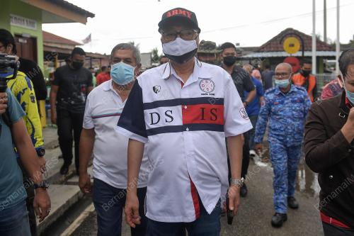 DATUK SERI ISMAIL SABRI YAAKOB