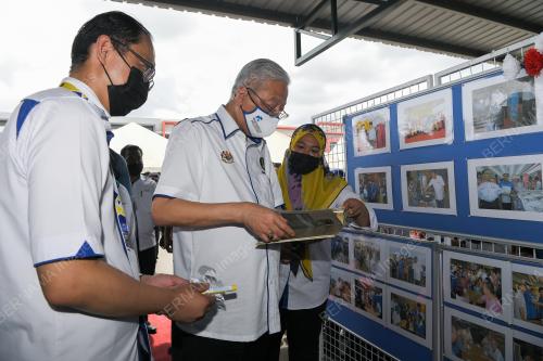 DATUK SERI ISMAIL SABRI YAAKOB
