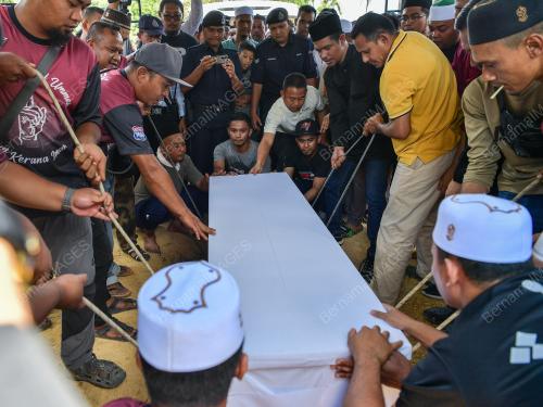 TRAGEDI NAHAS PESAWAT ELMINA
