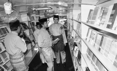 PH20_27012015_PERPUSTAKAAN