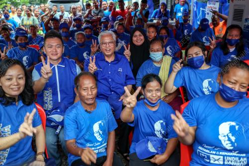 DATUK SERI ISMAIL SABRI YAAKOB