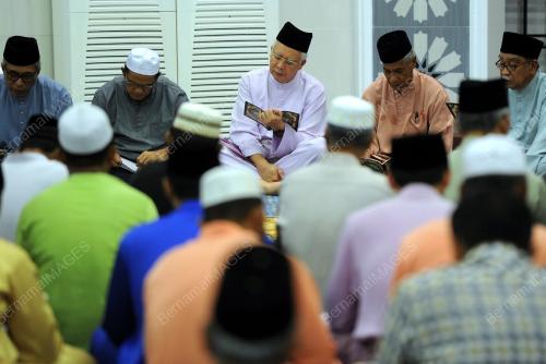 PH21_19042013_PM_SOLAT