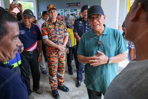 DATUK SERI WAN ROSDY WAN ISMAIL