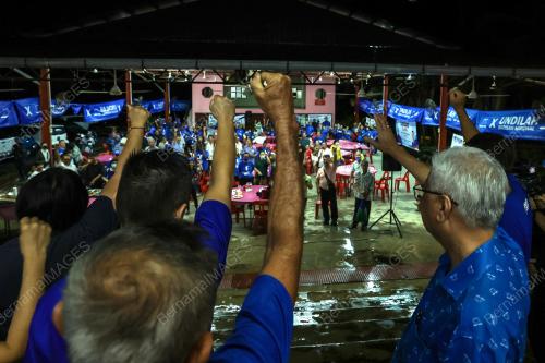 DATUK SERI ISMAIL SABRI YAAKOB