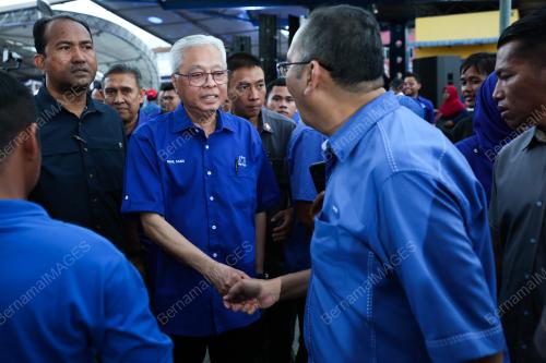 DATUK SERI ISMAIL SABRI YAAKOB