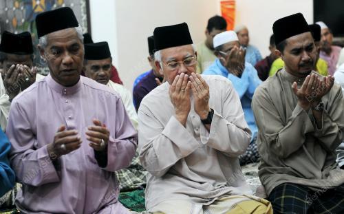 PH23_04052013_PM_SOLAT_HAJAT