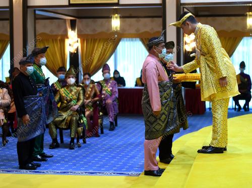 TENGKU HASSANAL IBRAHIM ALAM SHAH AL-SULTAN ABDULLAH