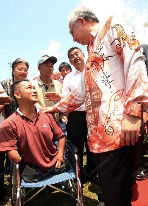 MOHD NAJIB TUN ABDUL RAZAK