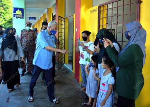 DATUK SERI ISMAIL SABRI YAAKOB