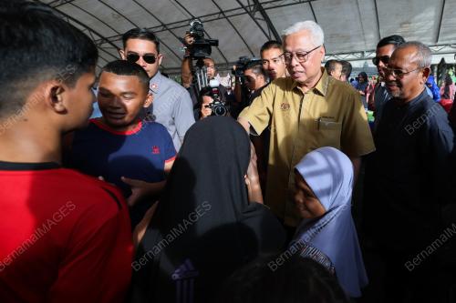 DATUK SERI ISMAIL SABRI YAAKOB