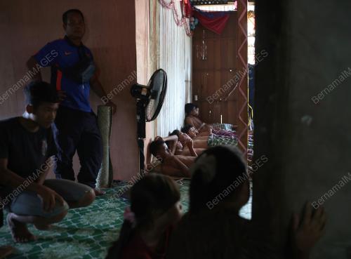 BERSUNAT SUKU KAUM JAHUT