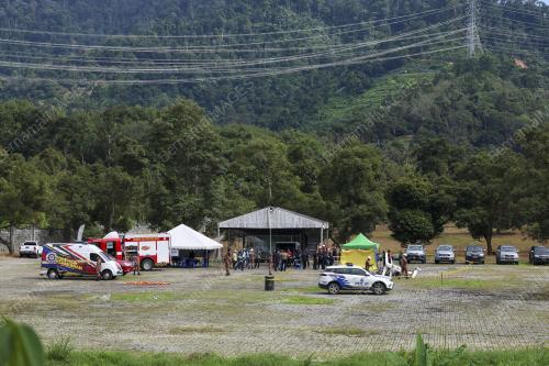 HELIKOPTER TERBAKAR