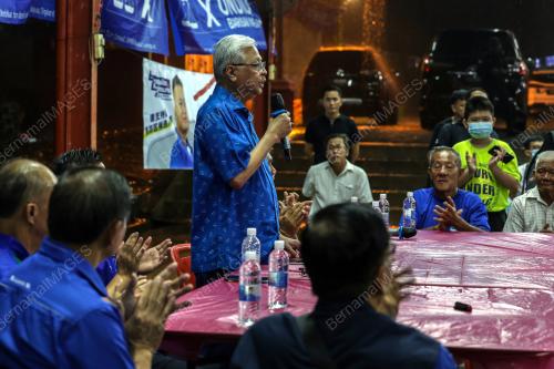 DATUK SERI ISMAIL SABRI YAAKOB