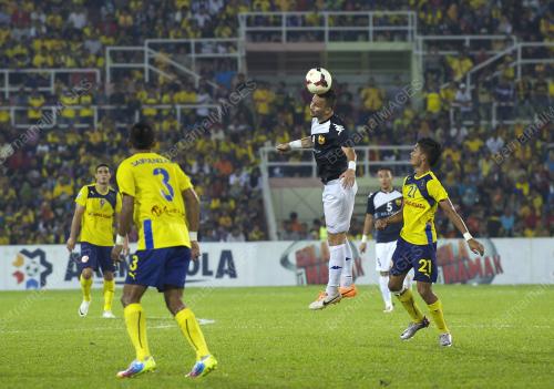 PH24_10052014_BOLA