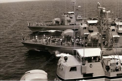 AGUNG DAN TENTERA LAUT