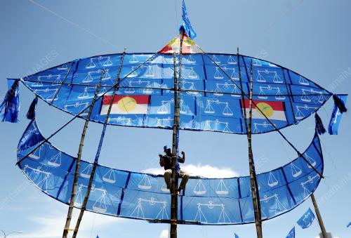 PH24_28042015_BENDERA_WAU