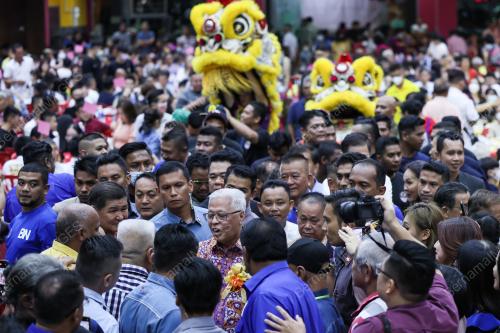 DATUK SERI ISMAIL SABRI YAAKOB