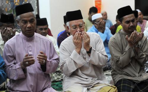 PH25_04052013_PM_SOLAT_HAJAT