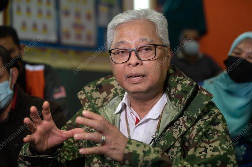 DATUK SERI ISMAIL SABRI YAAKOB