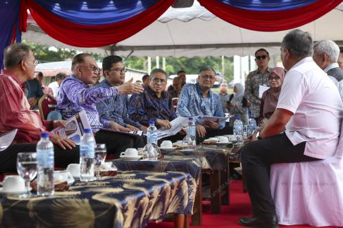 DATUK SERI ANWAR IBRAHIM