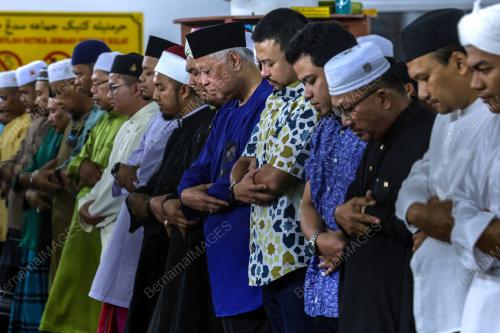 DATUK SERI ISMAIL SABRI YAAKOB