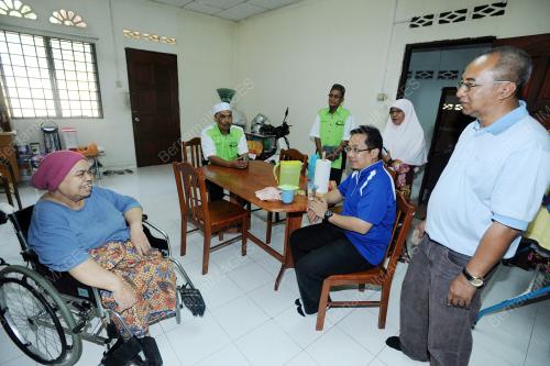 PH27_26042015_RAZALI