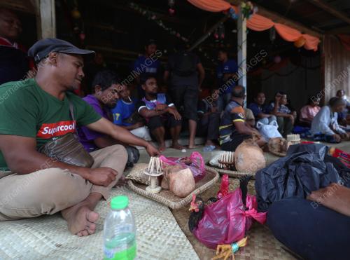BERSUNAT SUKU KAUM JAHUT