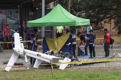 HELIKOPTER TERBAKAR