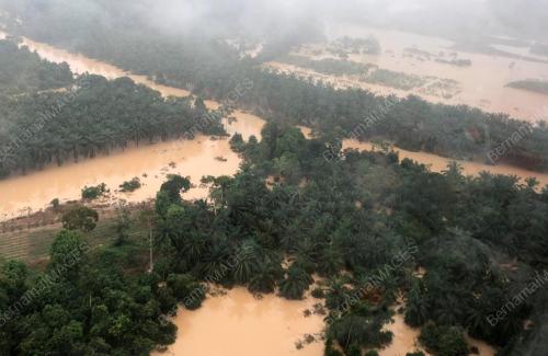 BOMBA HANTAR BANTUAN MAKANAN