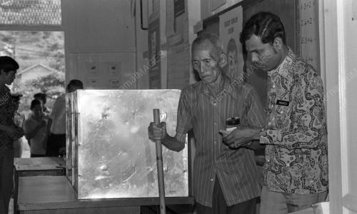 PH28_14012015_PEMBUANGAN_UNDI
