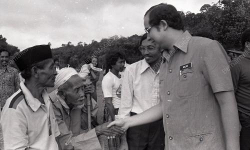 MOHD. NAJIB TUN ABDUL RAZAK