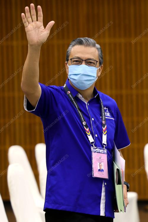 TAN SRI LIOW TIONG LAI