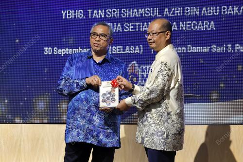 TAN SRI SHAMSUL AZRI ABU BAKAR