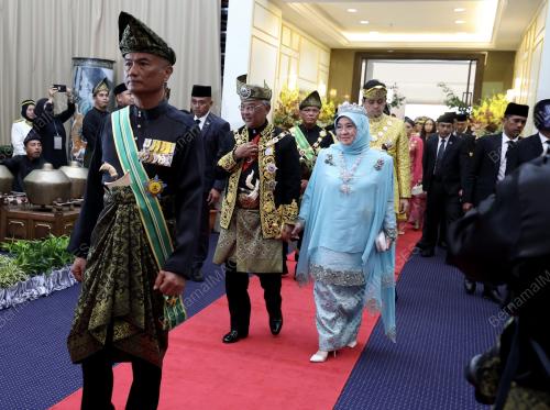 AL-SULTAN ABDULLAH RI'AYATUDDIN AL-MUSTAFA BILLAH SHAH