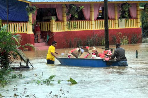 PH32_08012015_BANJIR