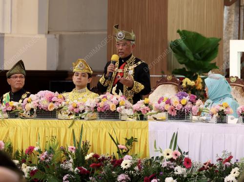 AL-SULTAN ABDULLAH RI'AYATUDDIN AL-MUSTAFA BILLAH SHAH