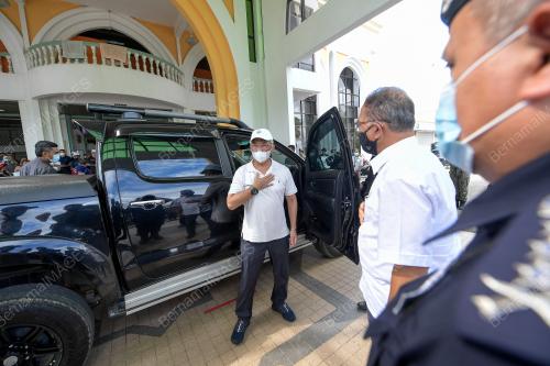 AL-SULTAN ABDULLAH RI'AYATUDDIN AL-MUSTAFA BILLAH SHAH